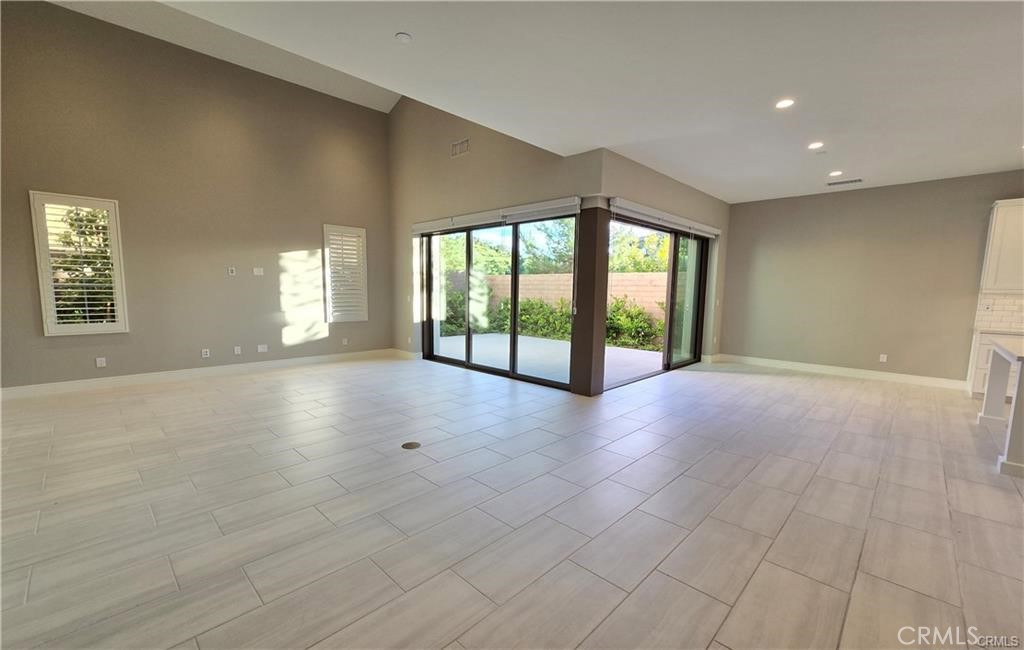 MLS #OC25274284 image #5