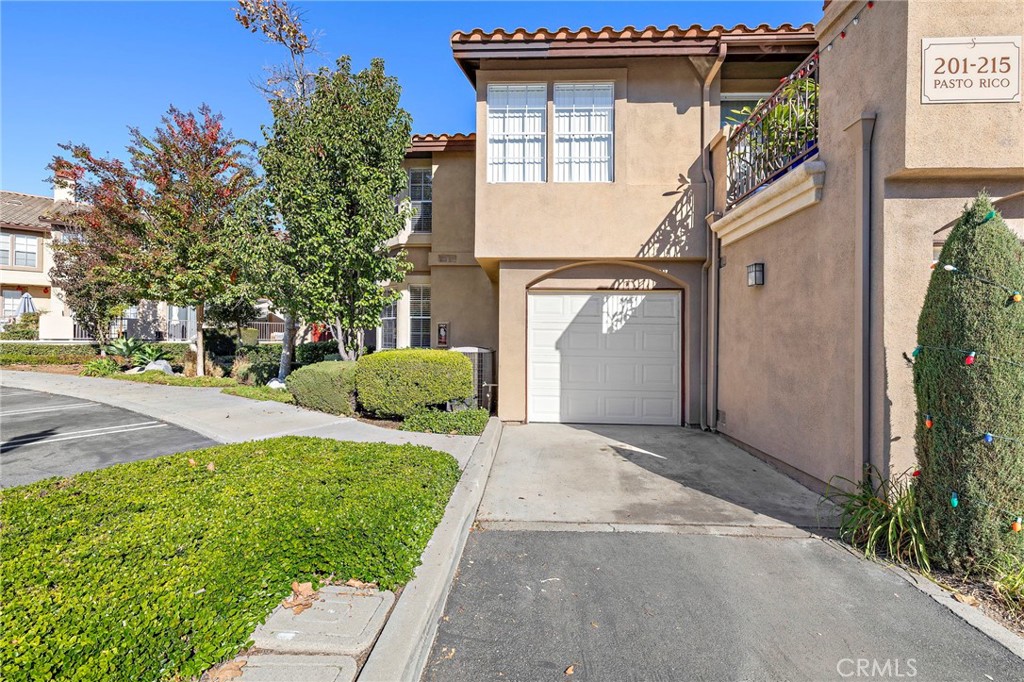 MLS #OC25274304 image #18