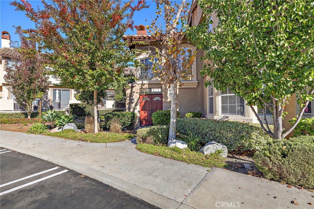 MLS #OC25274304 image #19