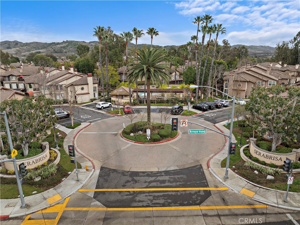 MLS #OC25274304 image #22