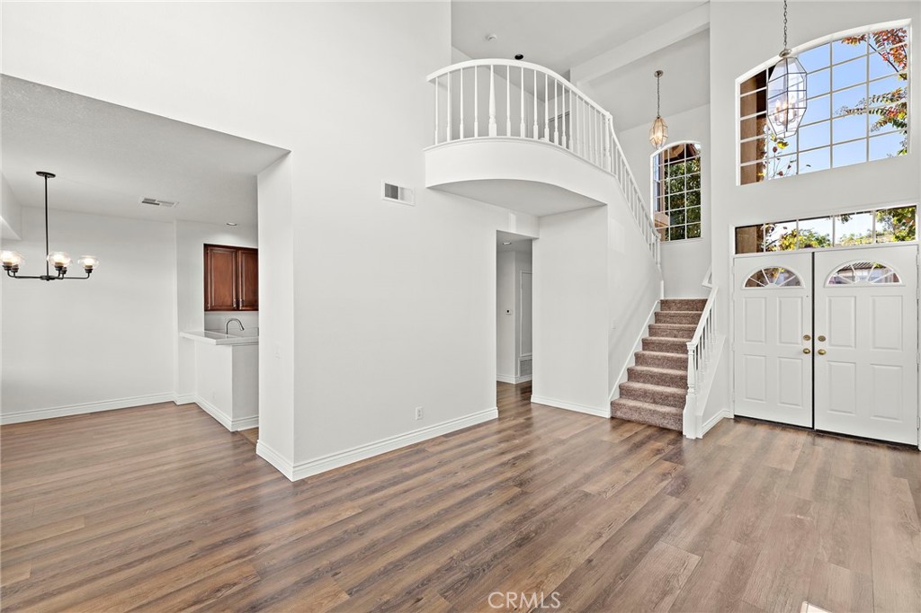 MLS #OC25274304 image #3