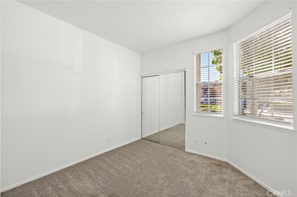 MLS #OC25274304 image #9