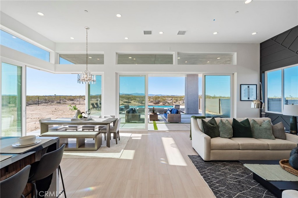 MLS #OC25274314 image #12