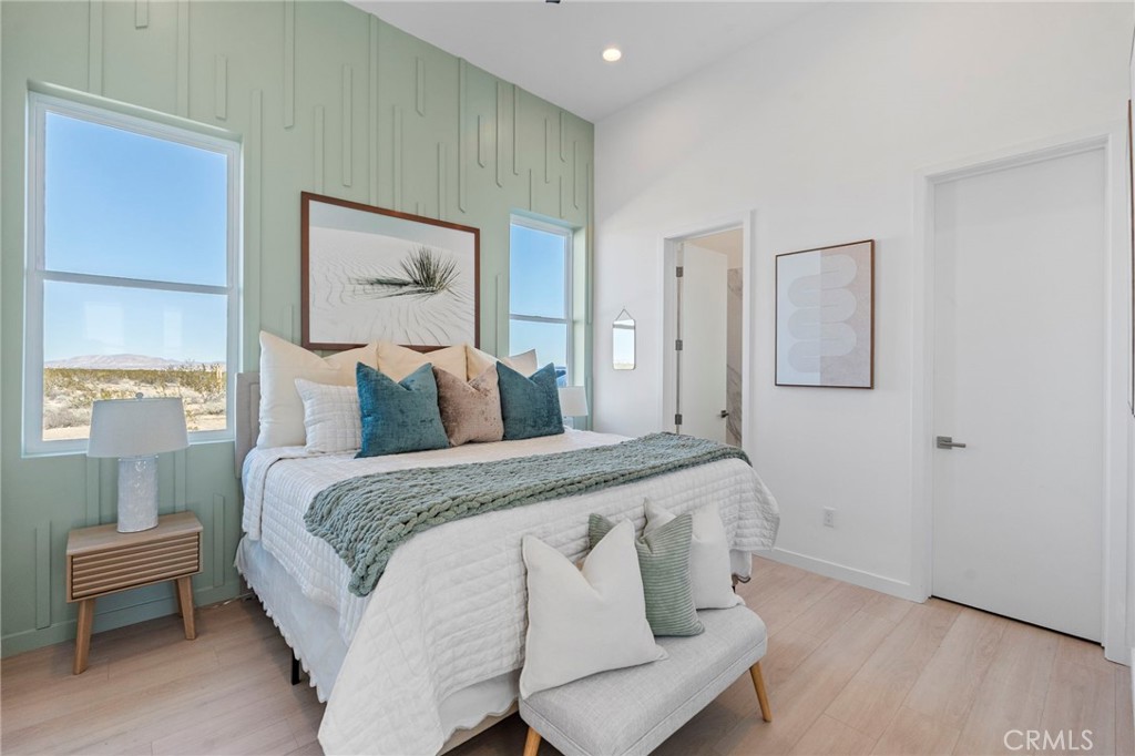 MLS #OC25274314 image #13