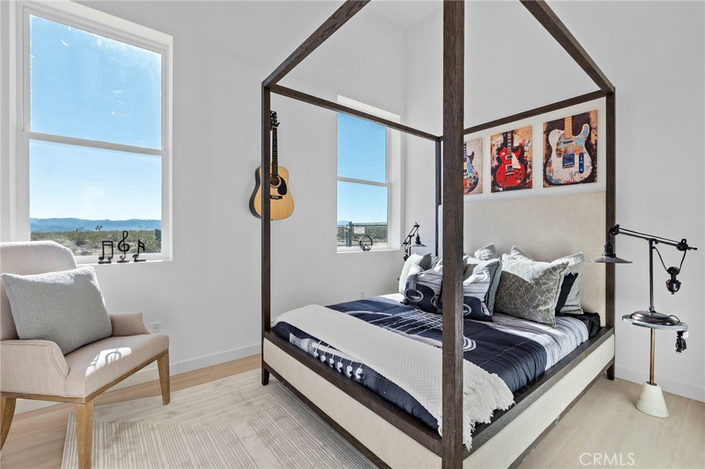 MLS #OC25274314 image #18