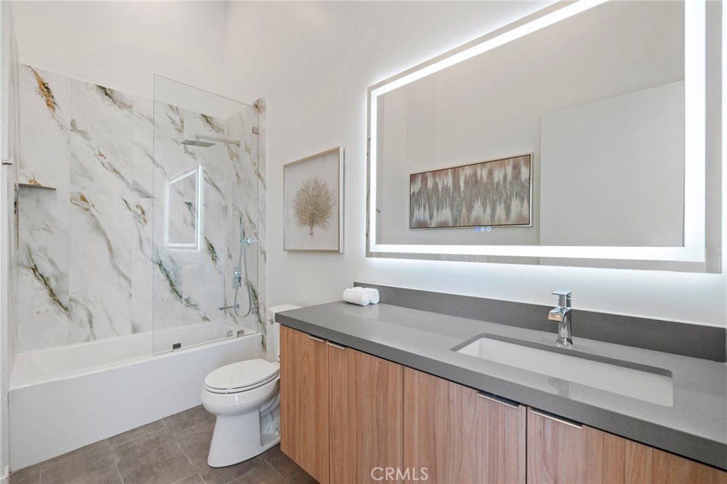 MLS #OC25274314 image #22