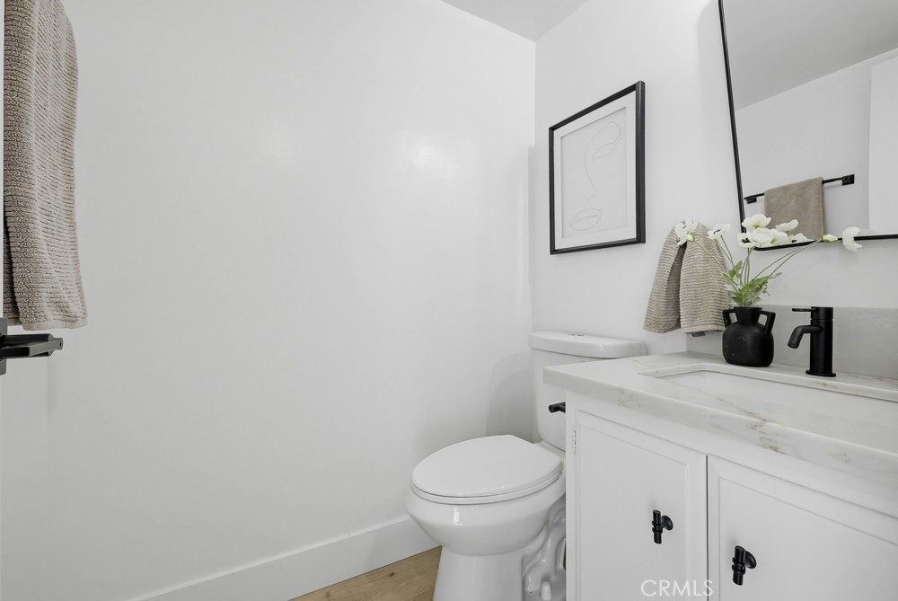 MLS #OC25274331 image #22