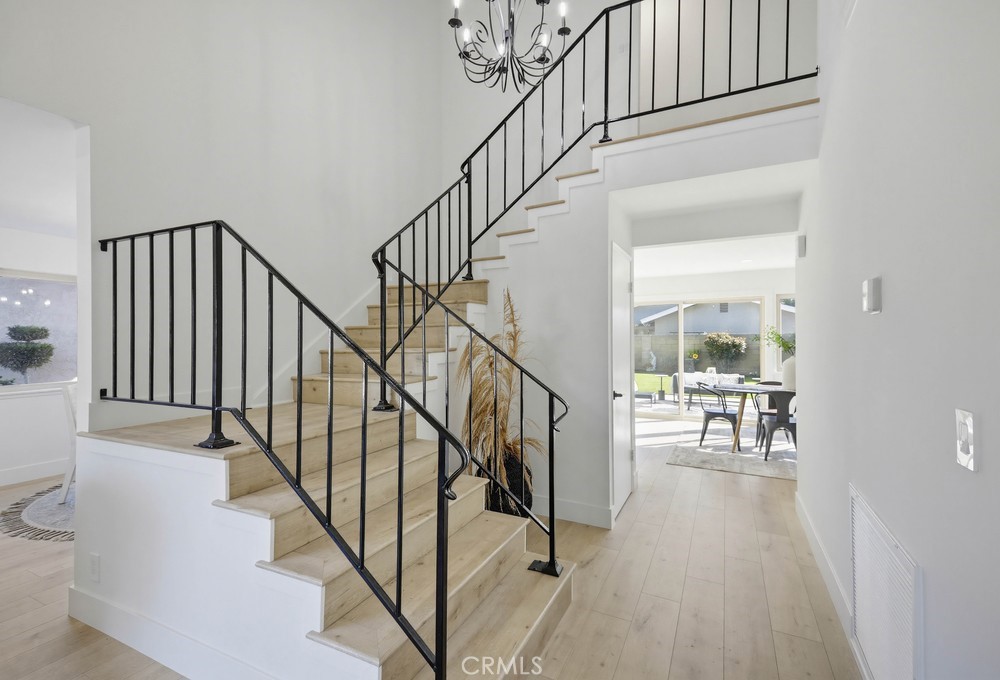 MLS #OC25274331 image #24