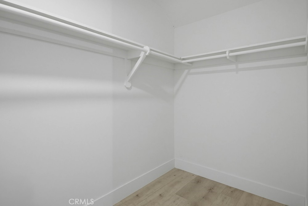 MLS #OC25274331 image #34