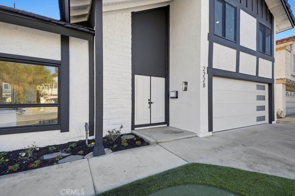 MLS #OC25274331 image #4