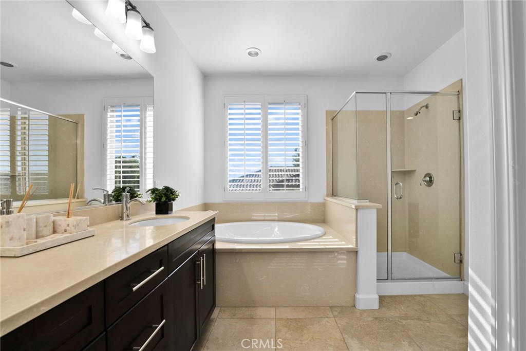 MLS #OC25274482 image #20