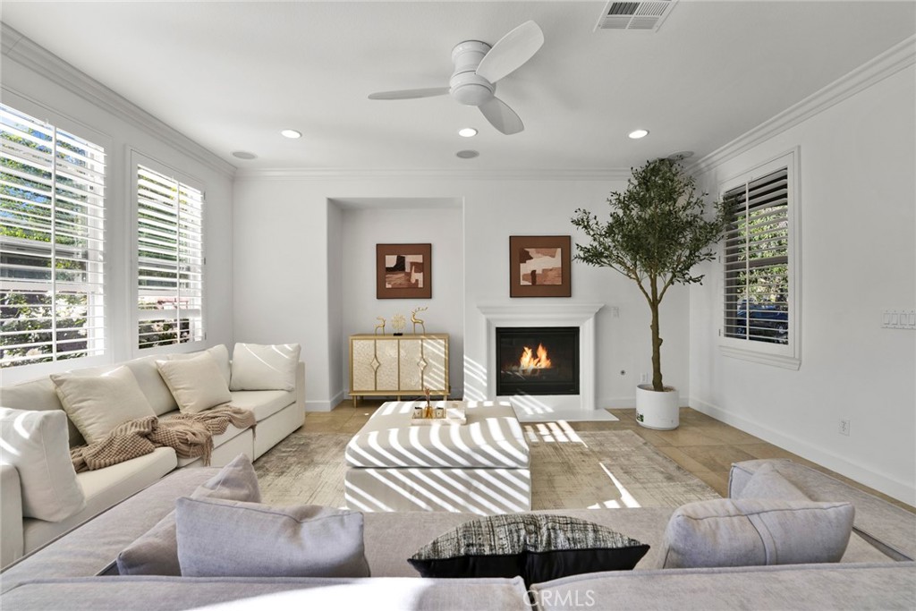 MLS #OC25274482 image #3