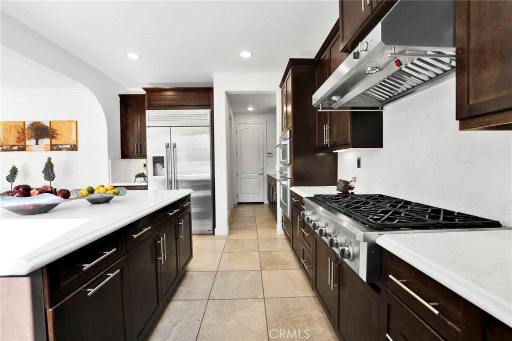 MLS #OC25274482 image #9