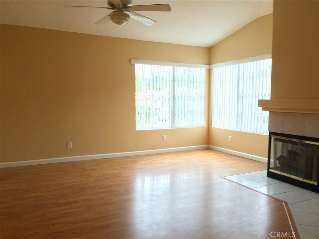 MLS #OC25274494 image #2