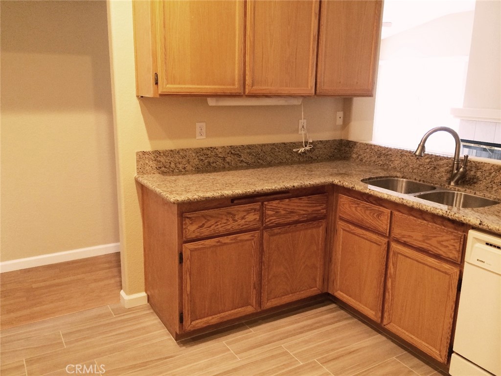 MLS #OC25274494 image #4