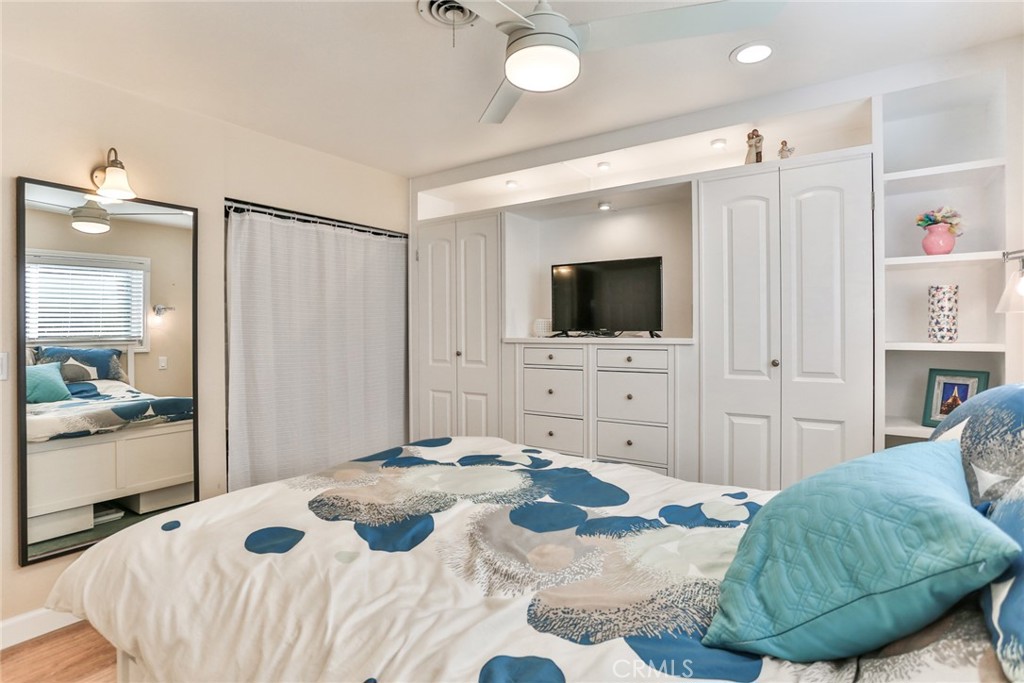 MLS #OC25274548 image #20