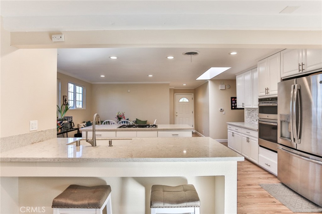 MLS #OC25274548 image #5