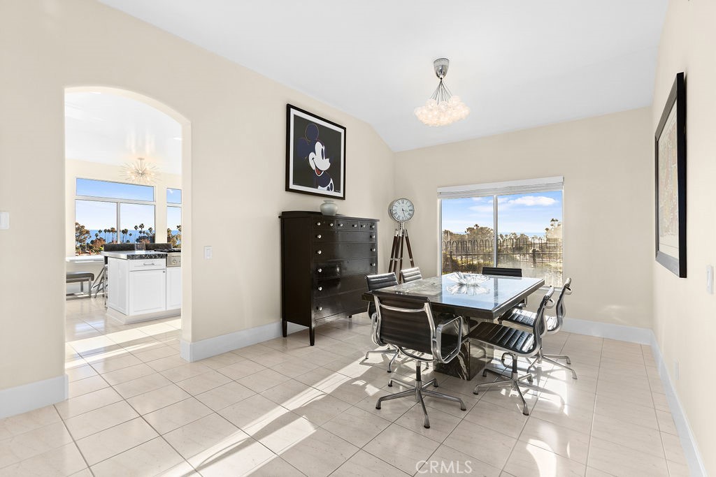 MLS #OC25274560 image #15