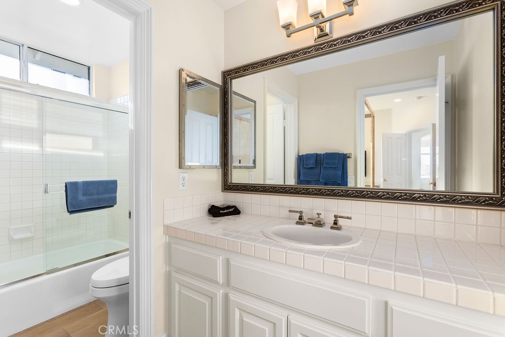 MLS #OC25274560 image #17