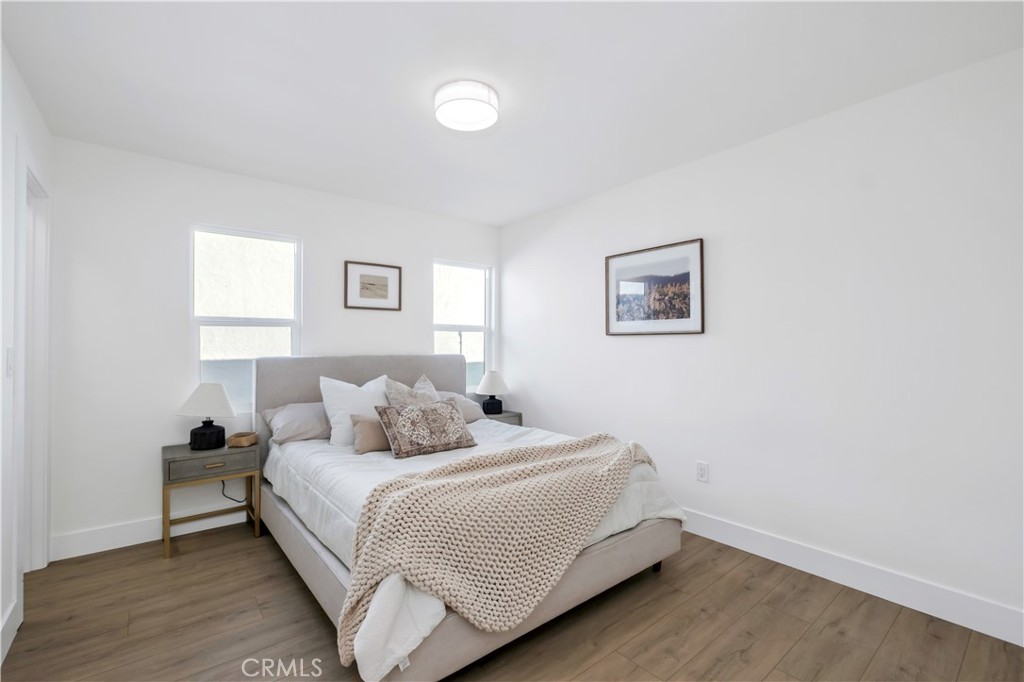 MLS #OC25274561 image #10