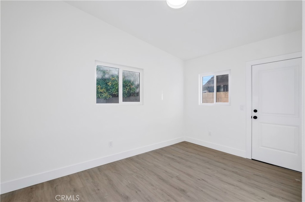 MLS #OC25274561 image #17