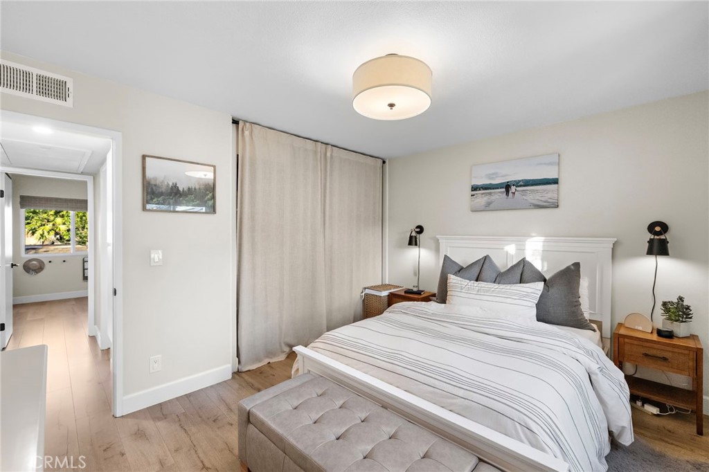 MLS #OC25274566 image #17