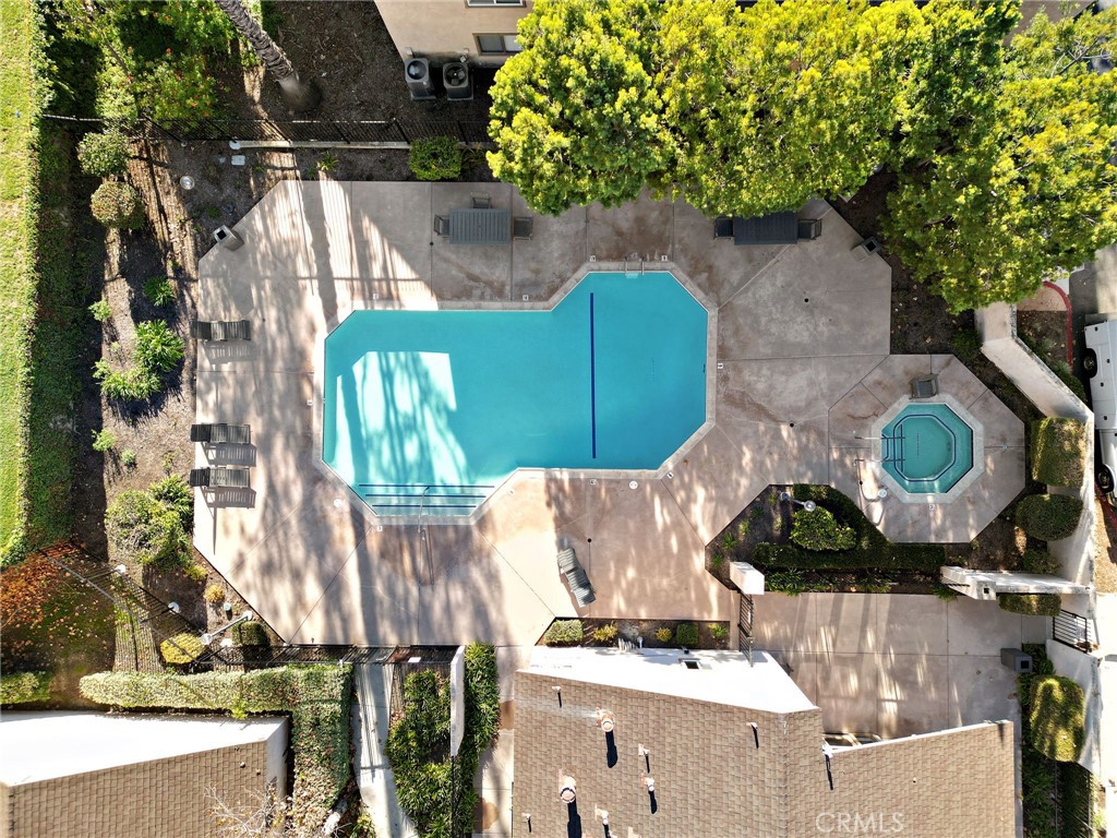 MLS #OC25274566 image #22