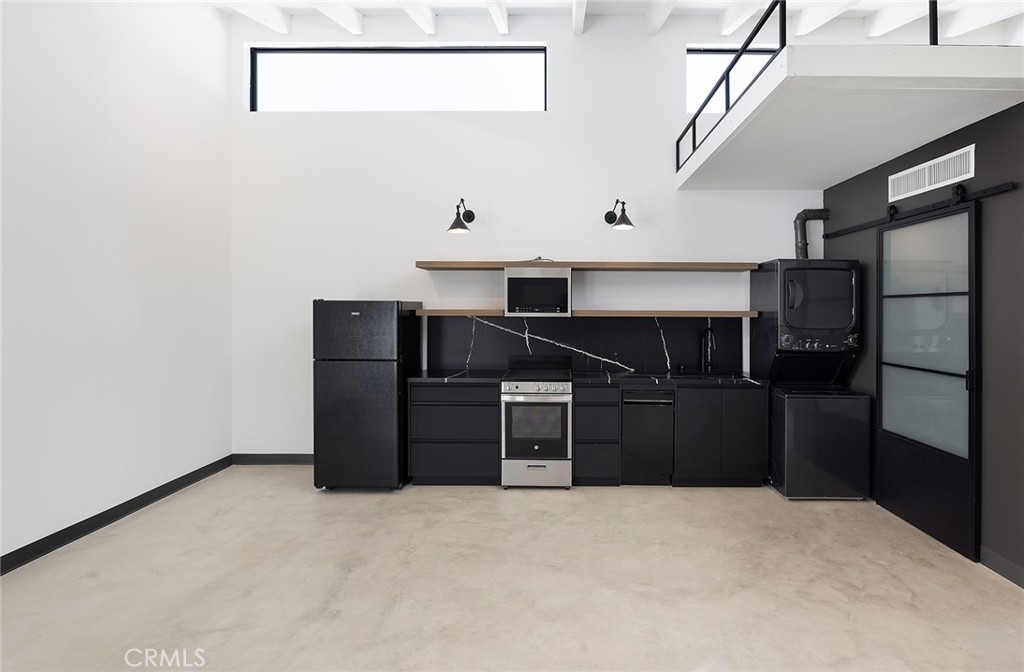 MLS #OC25274572 image #11