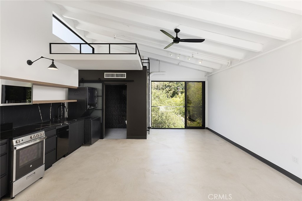 MLS #OC25274572 image #19