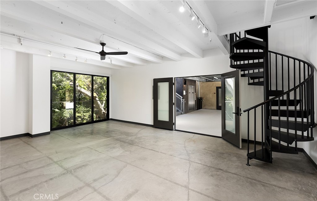 MLS #OC25274572 image #24