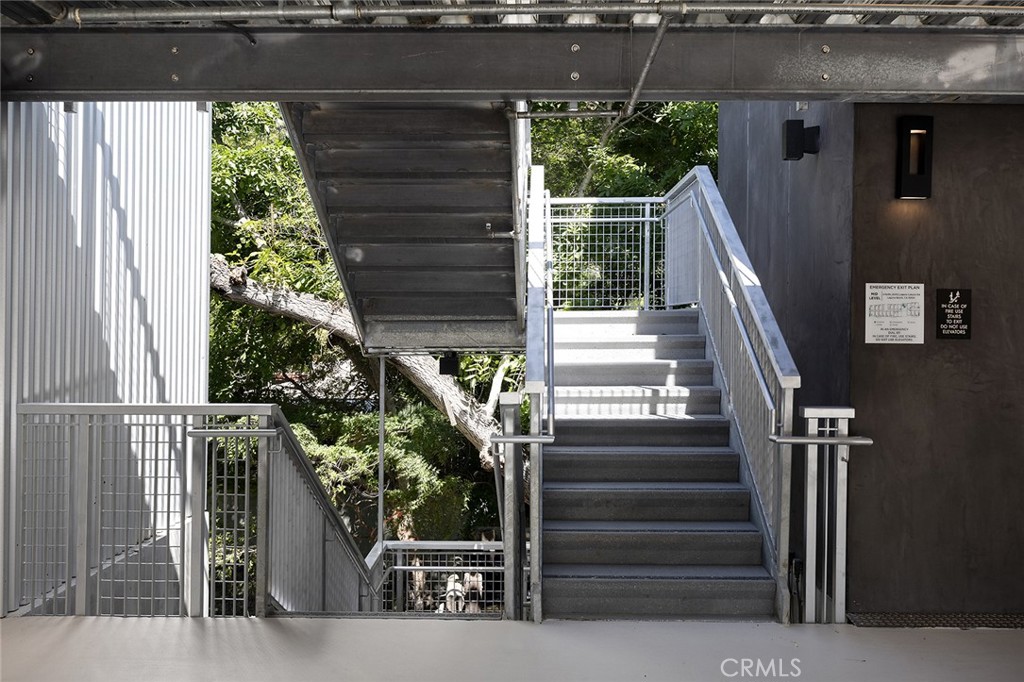 MLS #OC25274572 image #28