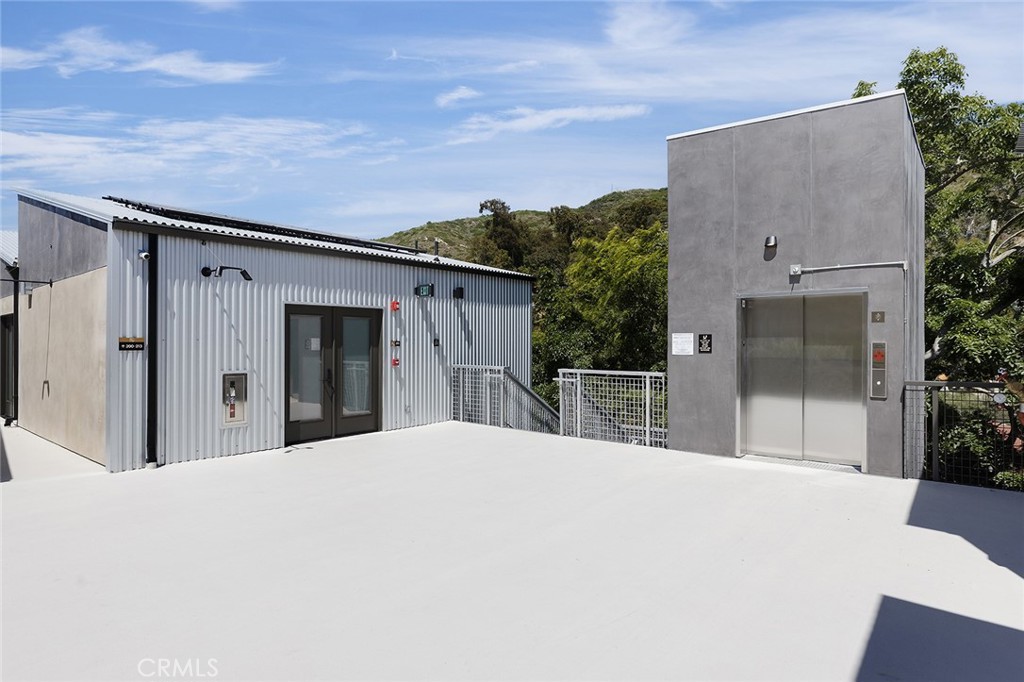 MLS #OC25274572 image #30