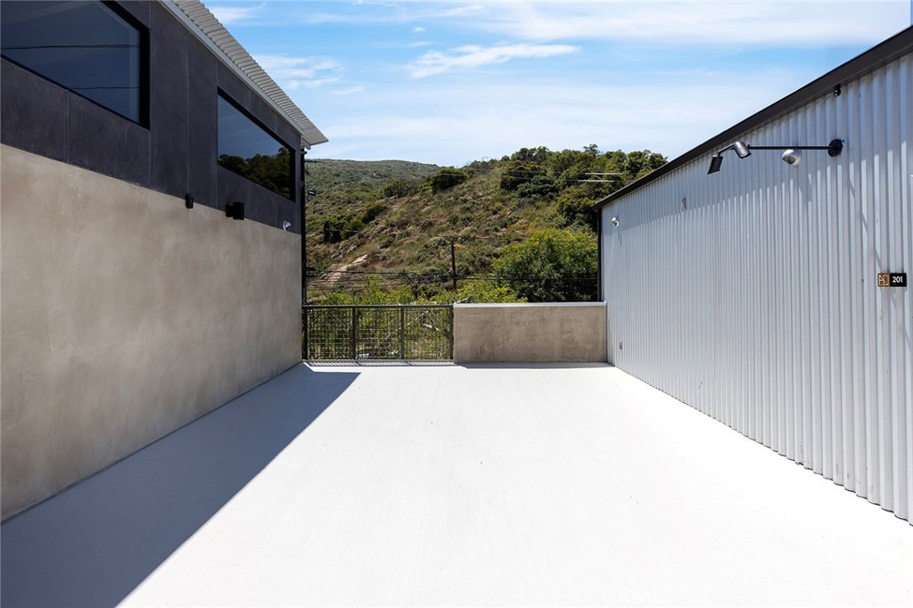 MLS #OC25274572 image #31