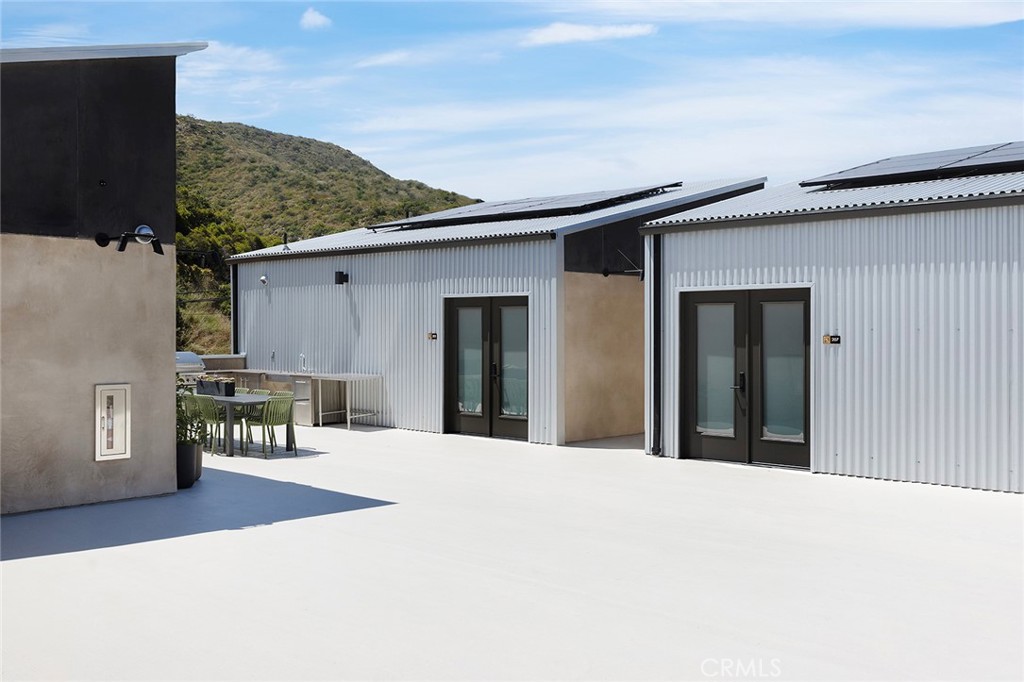 MLS #OC25274572 image #33