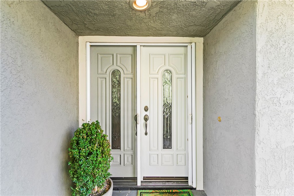 MLS #OC25274592 image #4