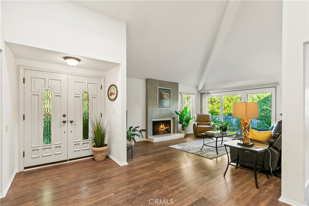 MLS #OC25274592 image #5