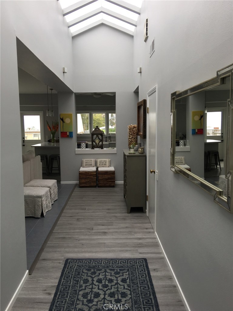 MLS #OC25274631 image #1