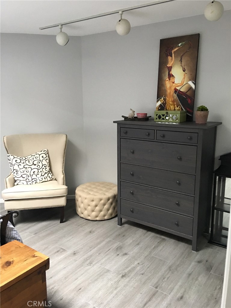 MLS #OC25274631 image #21