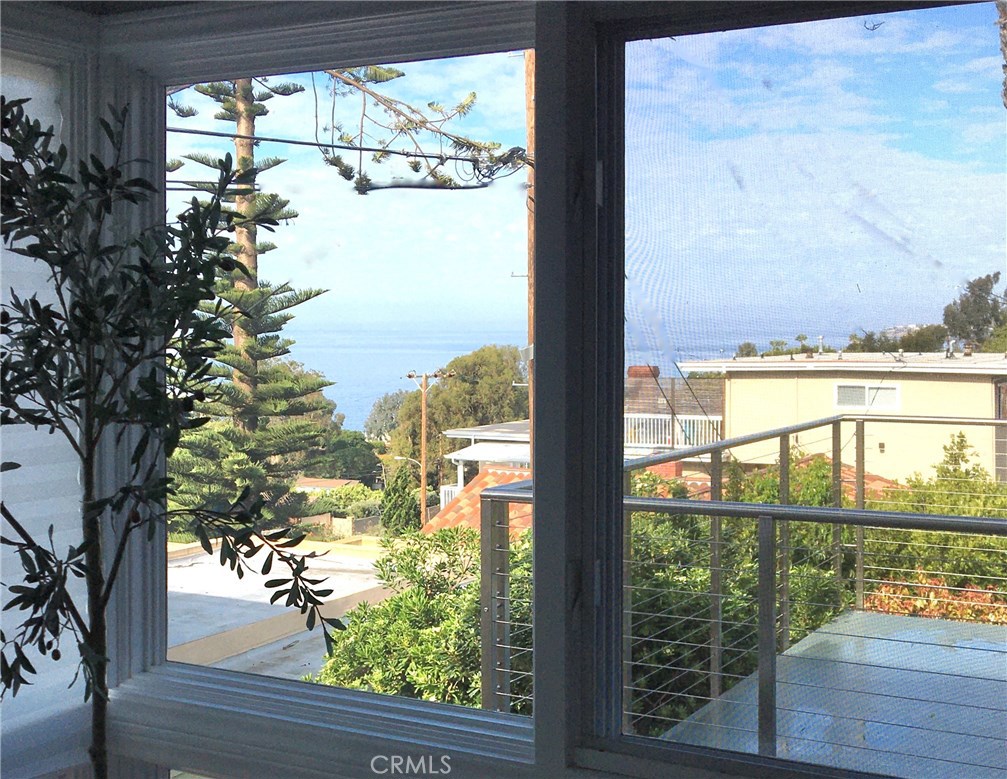 MLS #OC25274631 image #9