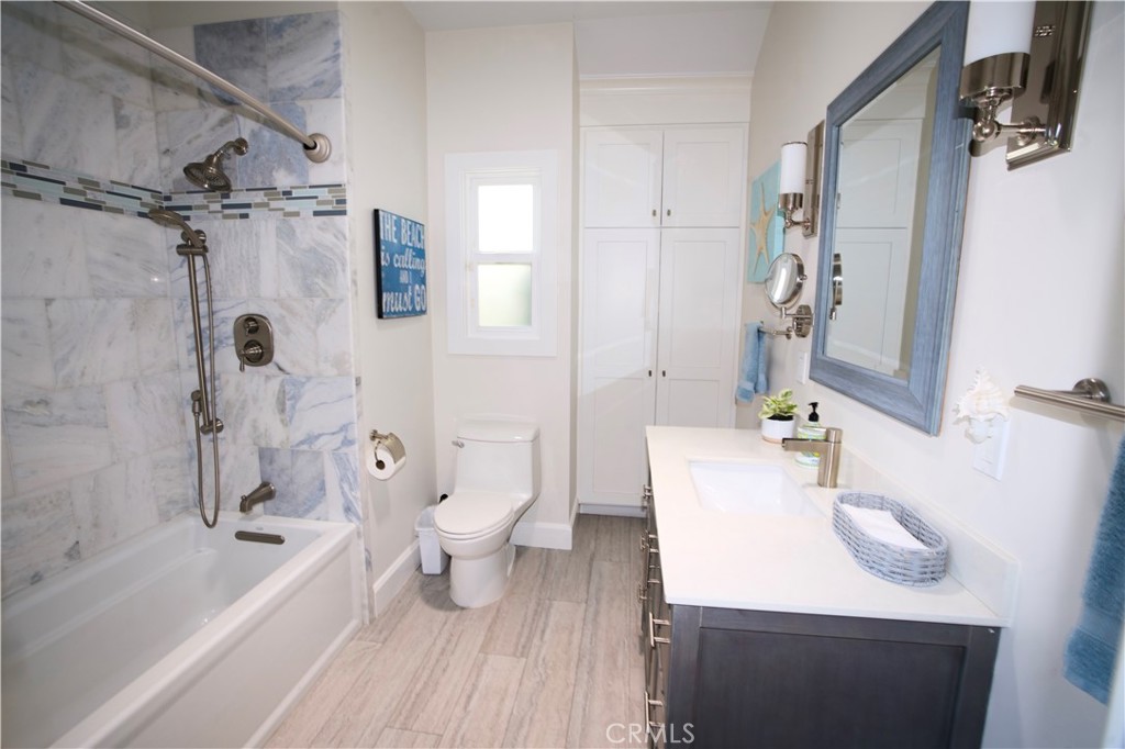 MLS #OC25274652 image #35