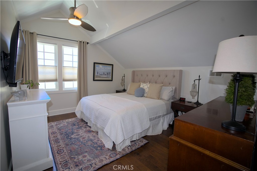 MLS #OC25274652 image #46