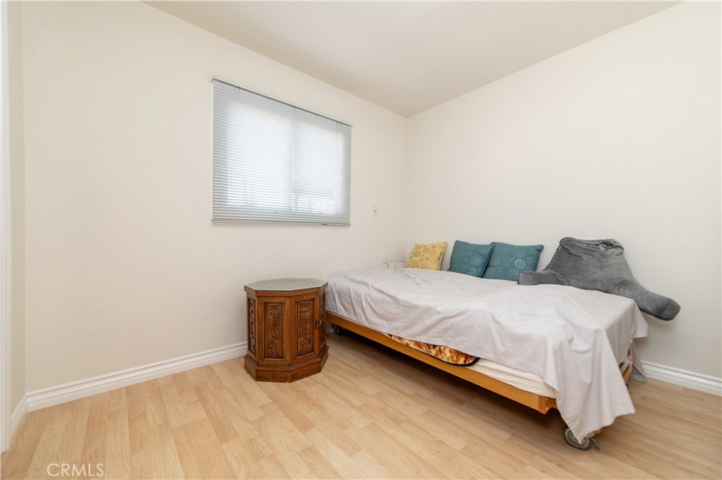 MLS #OC25274796 image #13