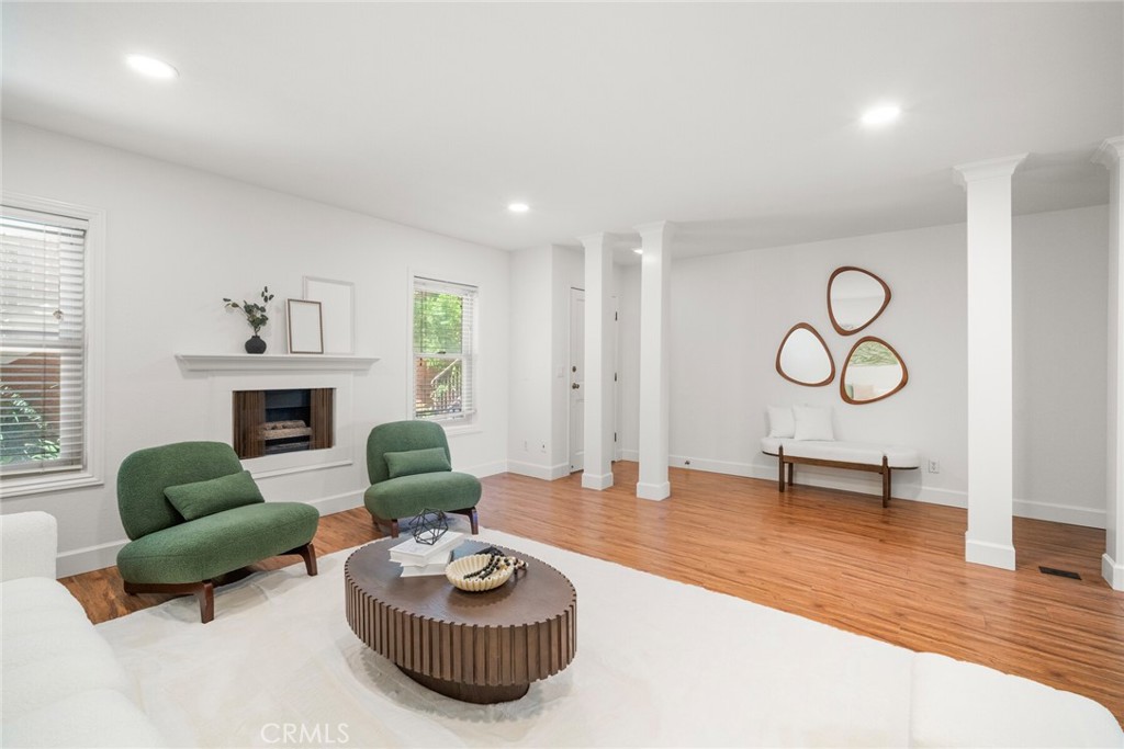 MLS #OC25274838 image #11