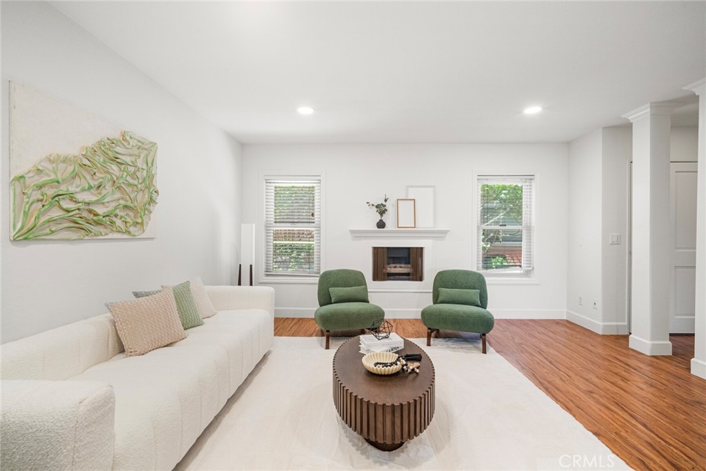 MLS #OC25274838 image #12