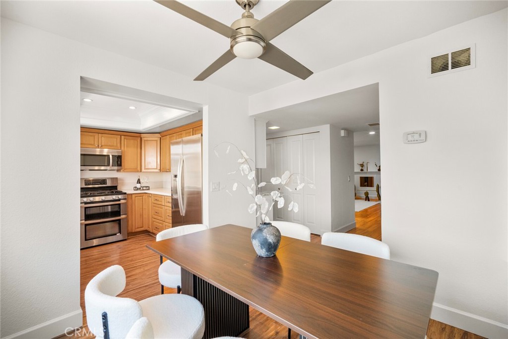 MLS #OC25274838 image #20