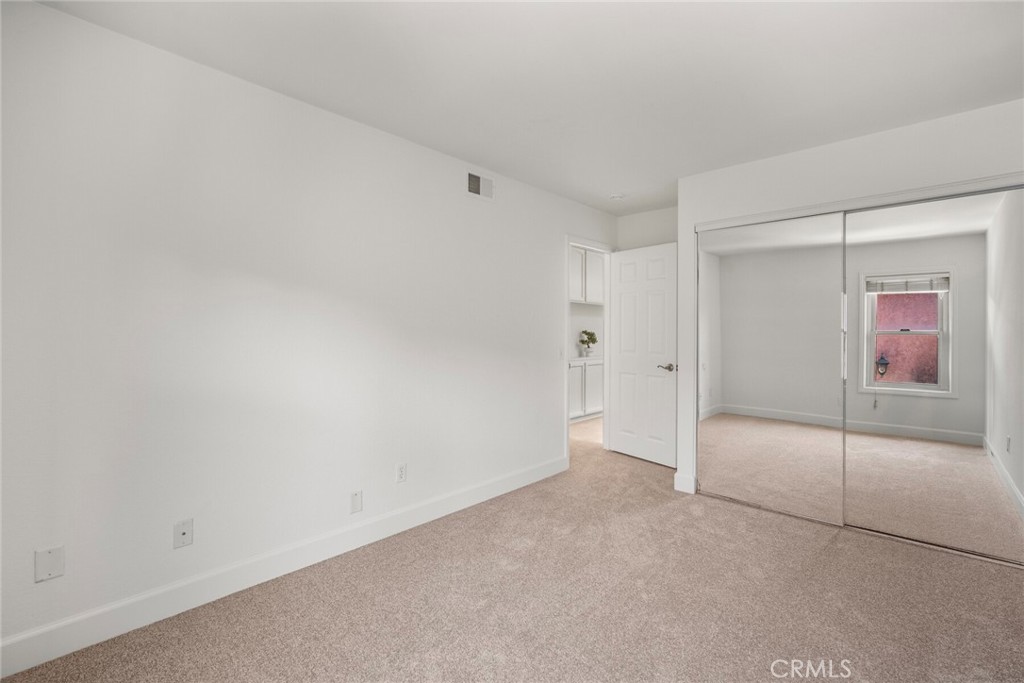 MLS #OC25274838 image #35