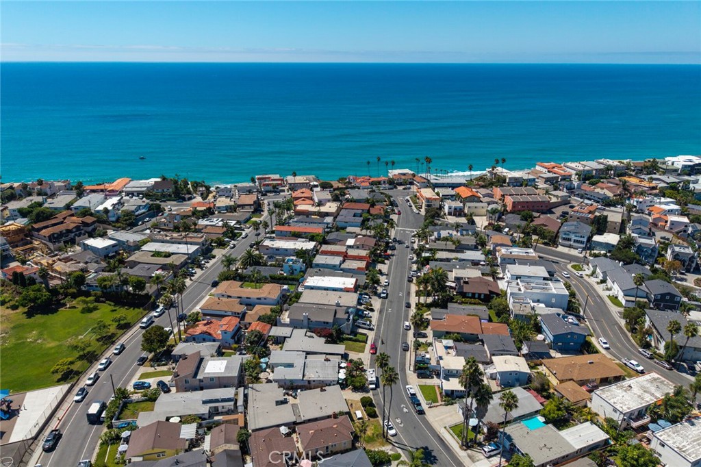 MLS #OC25274838 image #46