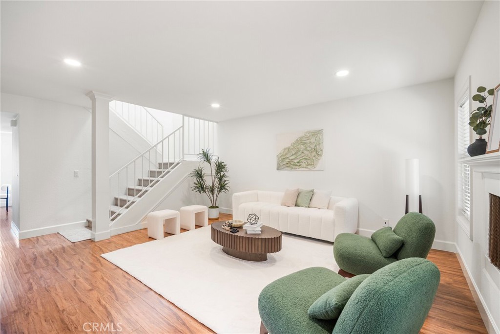 MLS #OC25274838 image #8