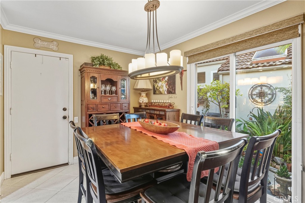 MLS #OC25274843 image #15