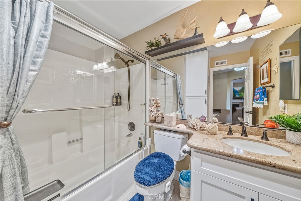 MLS #OC25274843 image #17